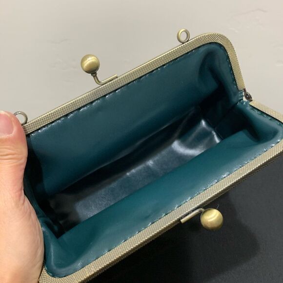 Vintage Style Genuine Leather Hand sewn Kisslock Clutch Bag with Small Wallet - Picture 12 of 16